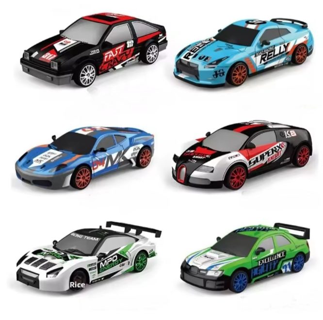 1/24 2.4G 4WD Drift HB Toys LED Light On-Road Vehicles