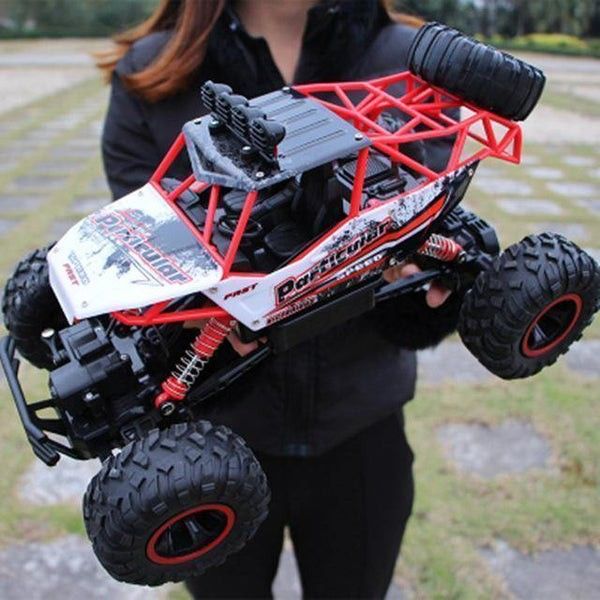 1/12 Scale Climbing 4WD RC Rock Crawler - Image 10